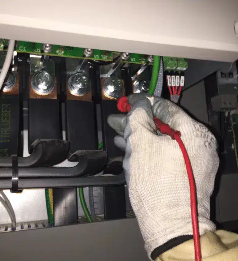 sourcing map 25 resistori da 330 Ohm, 3 Watt, tolleranza al 5
